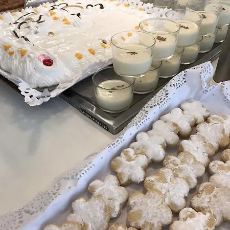 מלון דירות Cales De Ponent 4*