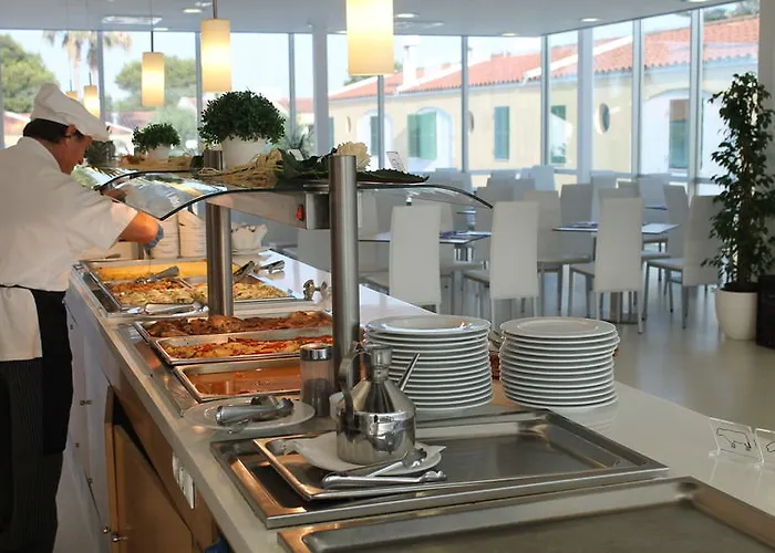 Cales De Ponent מלון דירות 4*