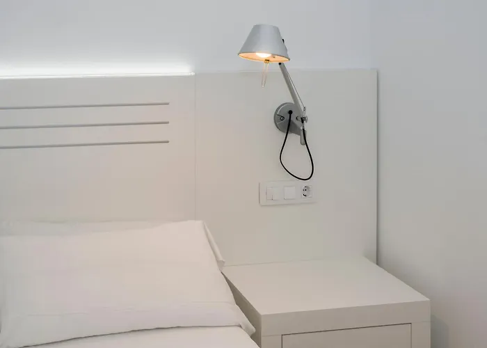 Cales De Ponent מלון דירות סיוטאדלה