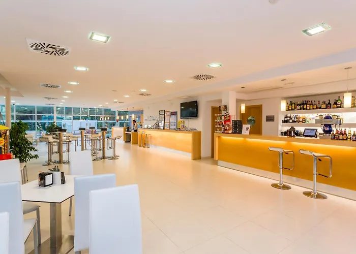 Aparthotel Cales De Ponent 4*