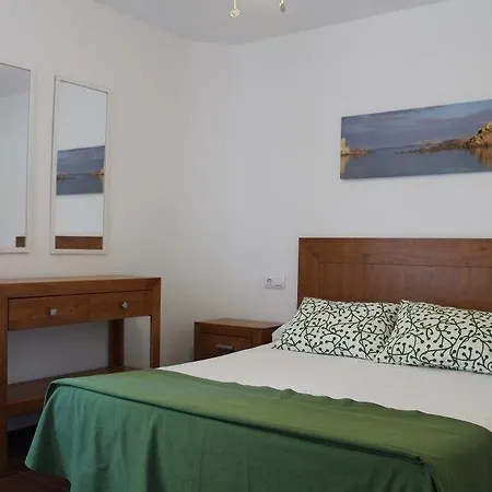 アパートホテル Cales De Ponent 4*
