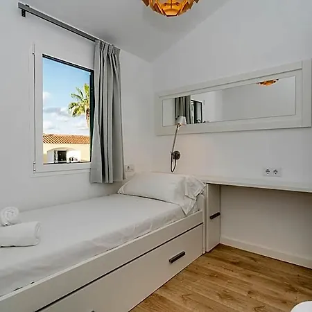 Cales De Ponent Apart-hotel