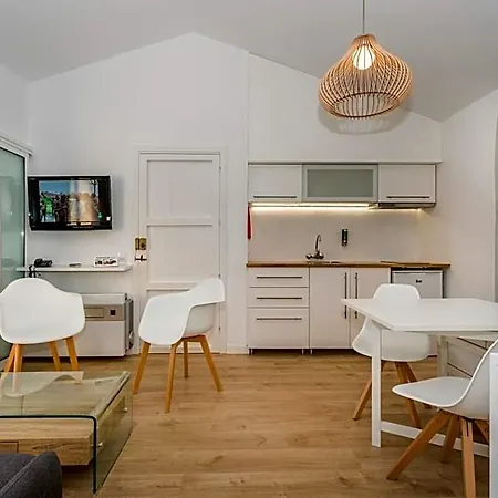 Apart-hotel Cales De Ponent 4*