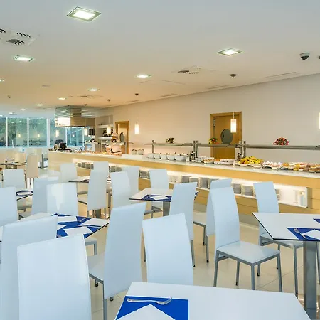 Cales De Ponent 公寓式酒店
