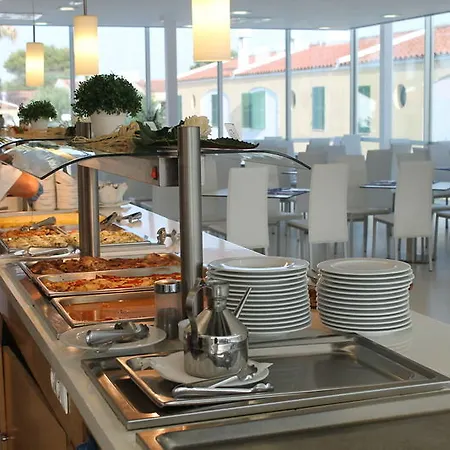 Cales De Ponent Apart-hotel 4*